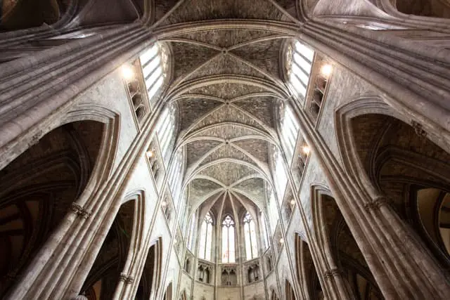 Bordeaux Cathedral - original RAW images 001