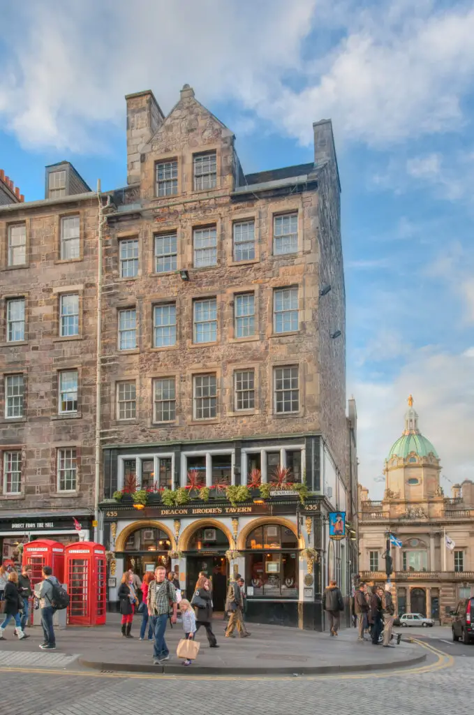 Street scene, Edinburgh, Scotland